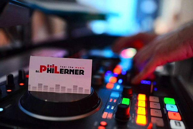 Dj Phil Lerner-תקליטן לבר מצווה מומלץ בחיפה והקריות 